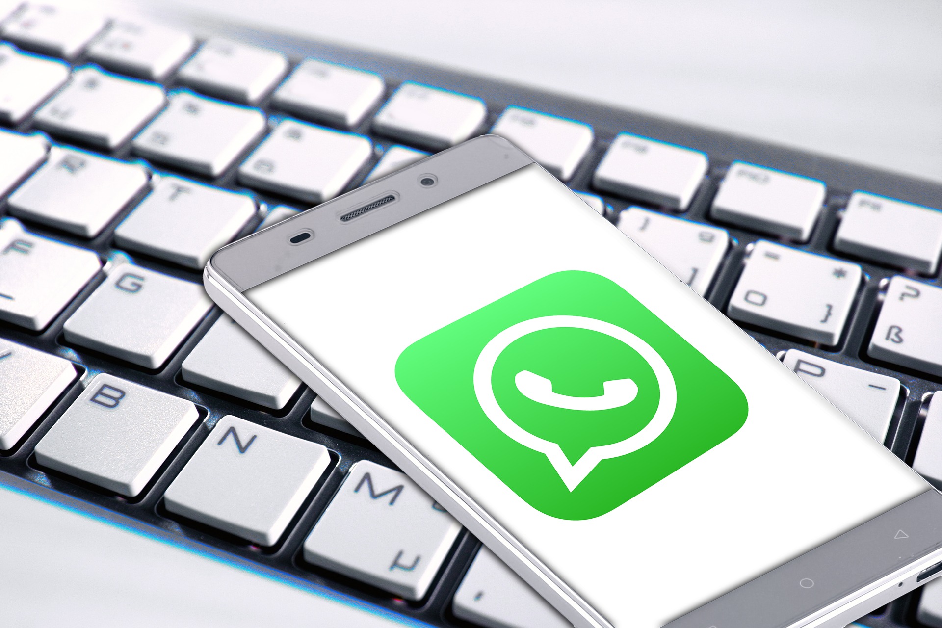 WhatsApp Hem Faydalı Hemde Kötü Haberler