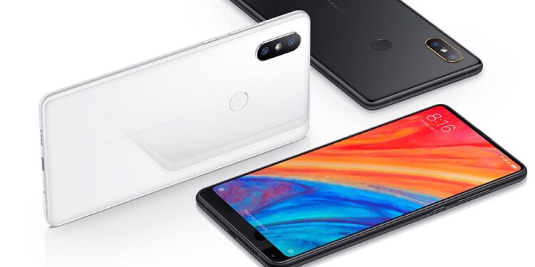 Xiaomi’den Bağımsız Çentikli Telefon